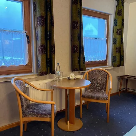 Mountain View Sauerland 住宿加早餐酒店 3*